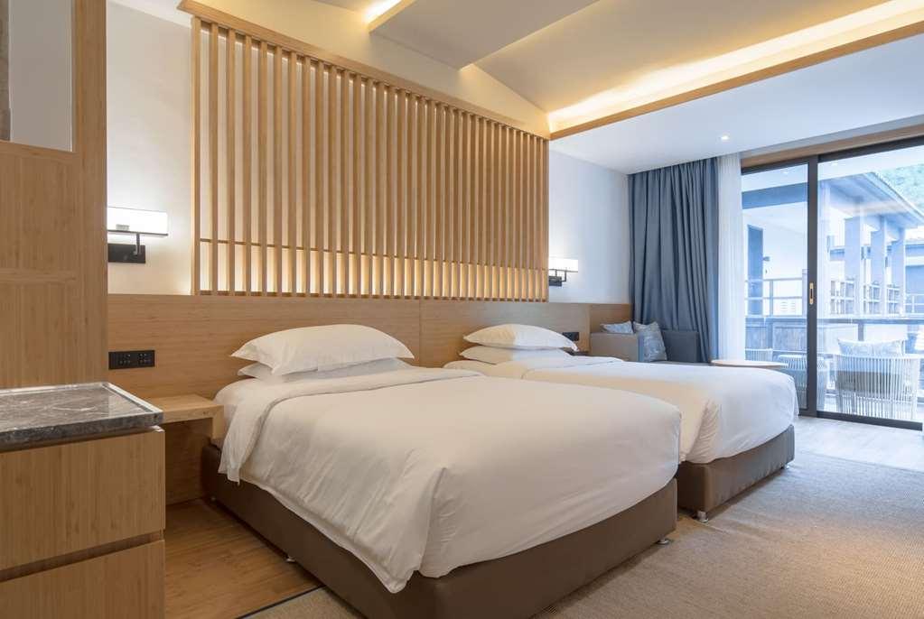 Howard Johnson Huashuiwan Hot Springs Resort Chengdu Værelse billede